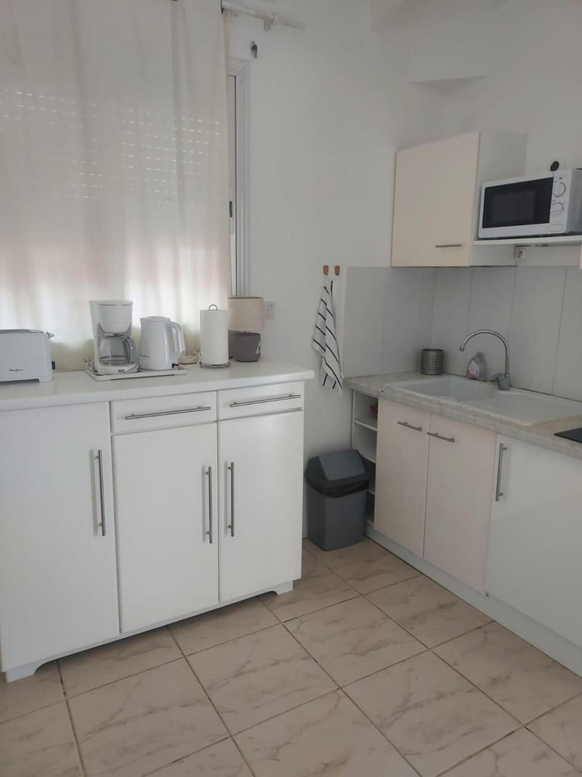 Location Dampierre Apartment เลอโกซิเยร์ ภายนอก รูปภาพ